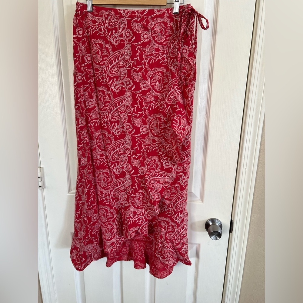 Picnic Red White Paisley Floral Wrap Midi Skirt M Tie Waist - Picture 8 of 12